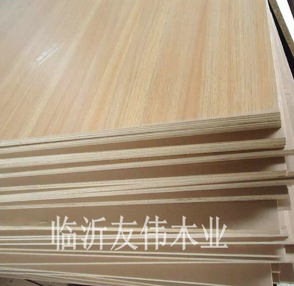 膠合板的密度多少，受什么因素影響